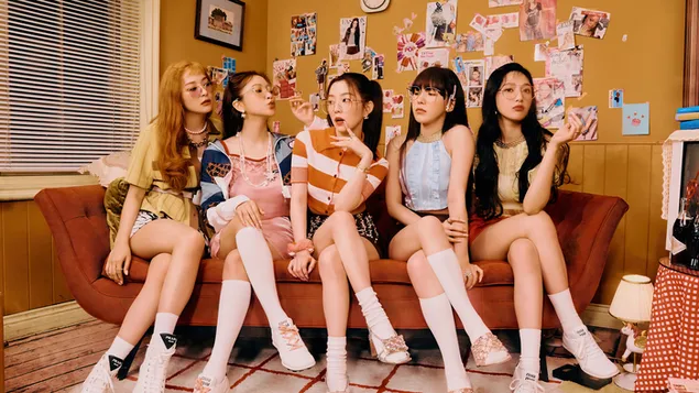 Anggota Red Velvet dalam Pemotretan MV 'Queendom' 4K wallpaper