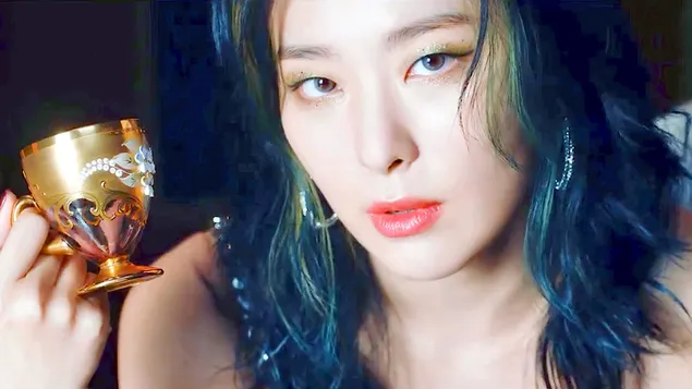 muat turun seulgi red velvet dalam 'psycho' m/v shoot