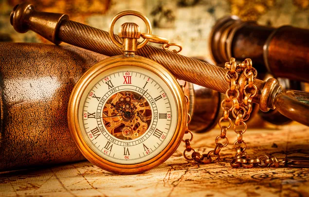 Reloj dorado antiguo