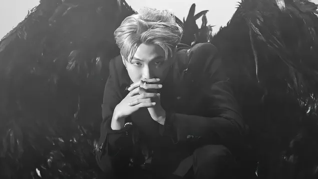 RM (Rap Monster) dalam 'Map of The Soul: 7' Shoot (2020) daripada BTS [Bangtan Boys] 4K kertas dinding