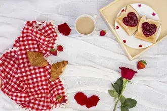 Tapeta Romantická snídaně na Valentýna 4K