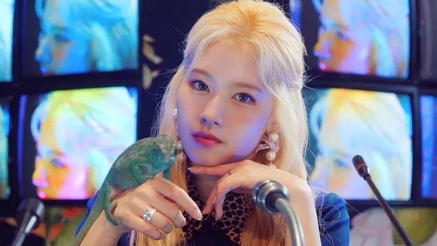 סאנה ב-'Fake & True' MV Shoot מ-Twice [להקת K-Pop] 4K טפט