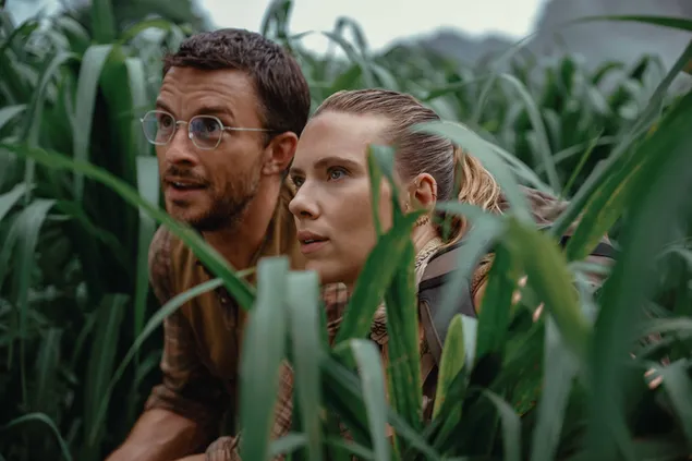 scarlett johansson en jonathan bailey saam in die komende fliek jurassic world rebirth aflaai