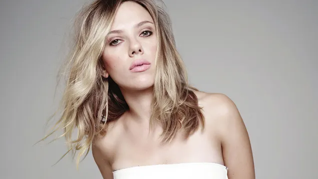 Scarlett johansson with messy blond hair, pink lips and a white outfit download
