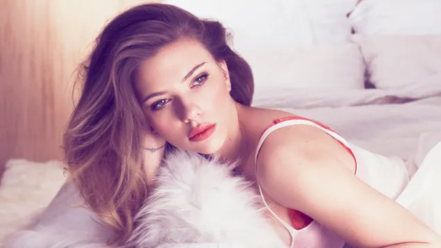 Scarlett Johansson ziet er prachtig uit download