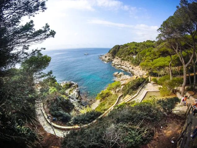 Pokrajinski prizor s pogledom na morje v Lloret De Mar 2K ozadje