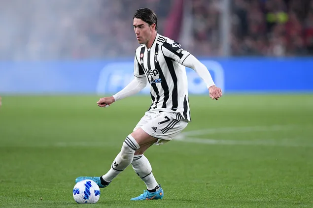 Servische speler Dusan Vlahovic, die in Juventus speelt in de Italiaanse Serie A-competitieteams