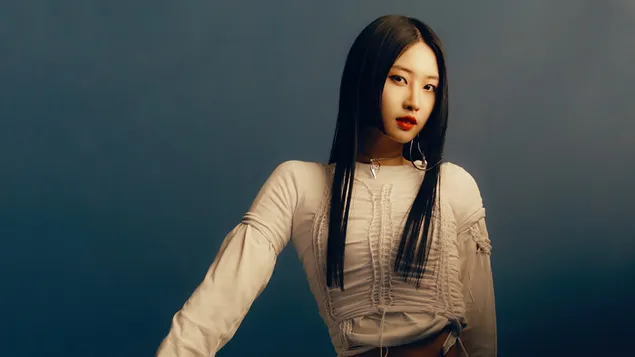 Sihyeon filmā “Pirmā” MV Shoot (2021) no Everglow [K-Pop Band] 4K fona tapete