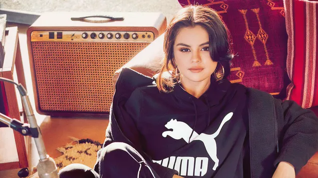 Zangeres Selena Gomez draagt ​​Puma