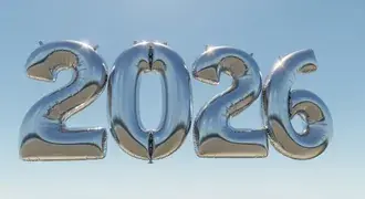 horizonte azul-celeste com baloes flutuantes em 3d com o numero ''2026'' subindo ao ceu. download