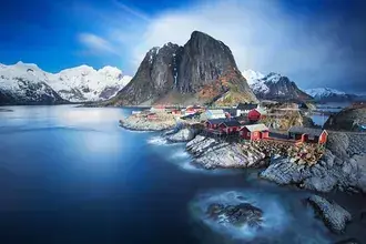 malen'kaya derevnya na lofotenskikh ostrovakh, norvegiya skachat'