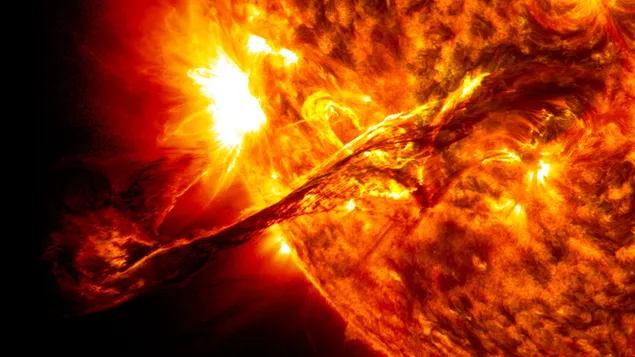 Sự phun trào nổi bật của năng lượng mặt trời