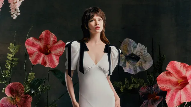 蘇菲撒切爾 | 羅達特春季拍攝 4K 壁紙