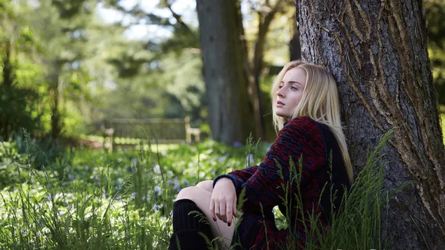 Sophie Turner chilling out with nature