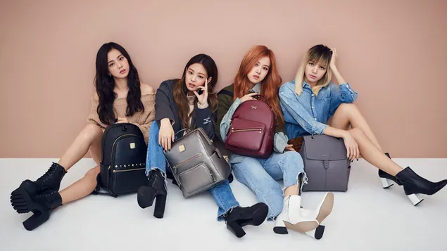 Sydkoreanske pigegruppemedlemmer Jisoo, Jennie, Lisa og Rose download