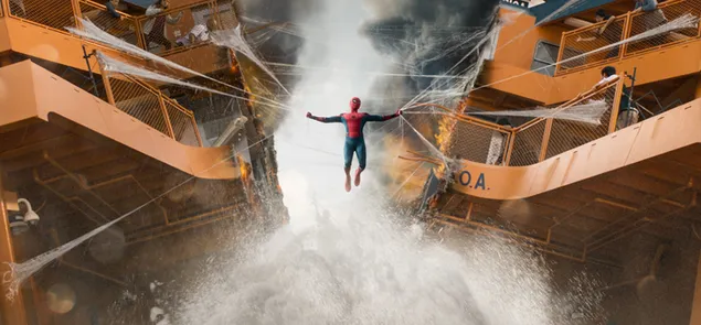 Spider-Man Menyelamatkan Kapal Besar Dari Tenggelam Dengan Bantuan Jaringnya 4K wallpaper