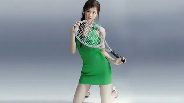 Sporty 'Kim Garam' i grøn kjole | Le Sserafim (Kpop Girls Group |) 8K tapet