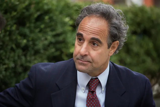 Шпалери У центрі уваги, Мітчелл Гарабедян 4K