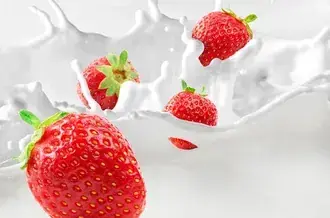 딸기와 우유 8K 배경화면
