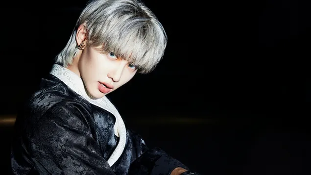 Stray Kids 'Felix' | Maniac MV Shoot 4K wallpaper download