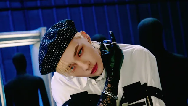 bambini randagi 'hyunjin' | spara mv maniaco scarica