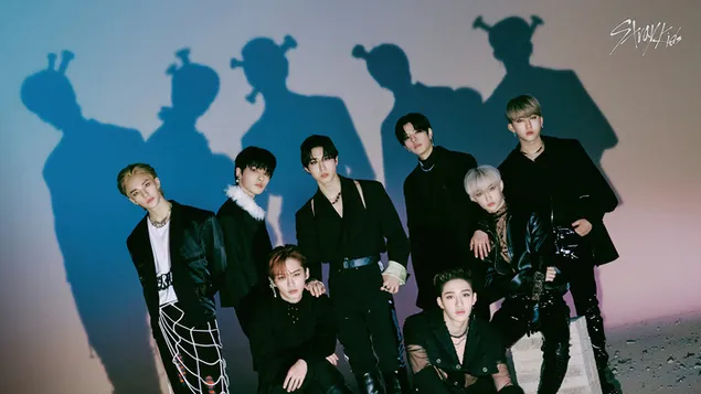 stray kids members - maniac mv (album strano) spara scarica