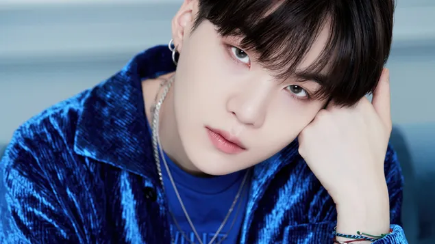 Suga di 'BE' MV Shoot (2020) dari BTS (Bangtan Boys) unduhan