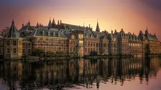 sunset binnenhof la mot khu phuc hop cac toa nha o trung tam thanh pho cua vung ha lan tai xuong