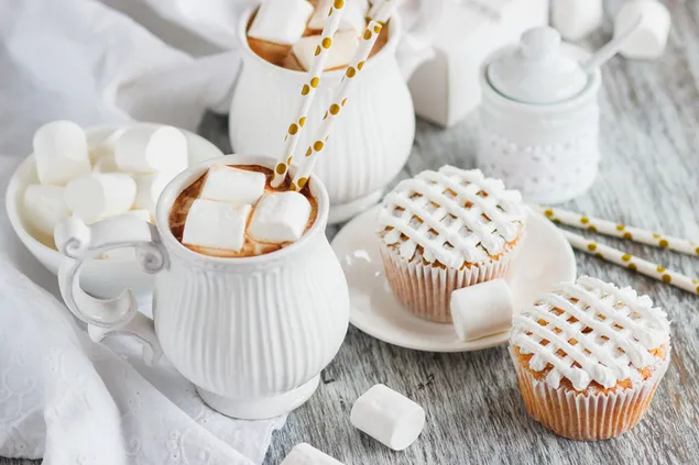 Dulces Chocolate caliente y cupcake