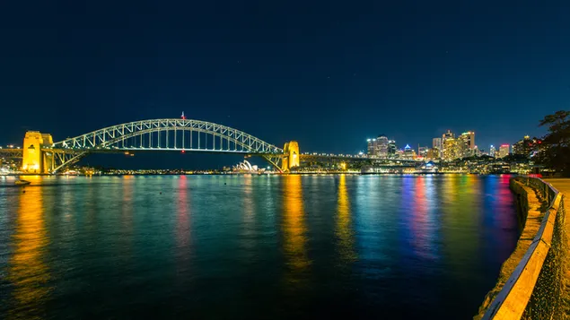 Sydney Harbour Bridge in die nag aflaai