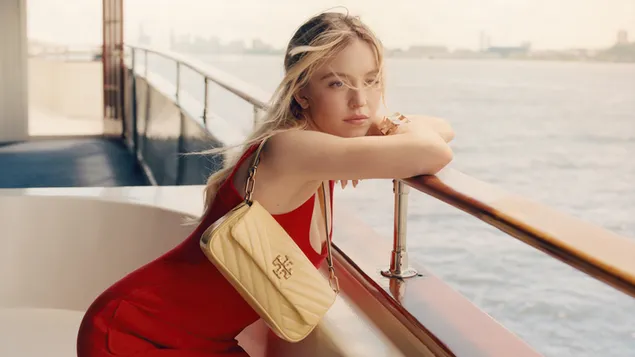 سيدني سويني | إطلاق النار على حملة Tory Burch 4K خلفية