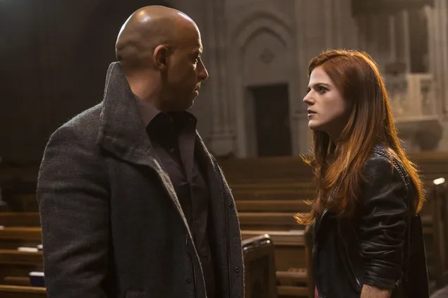 Páipéar balla An Hunter Cailleach Deiridh, Nóiméad Angry i Charles4K