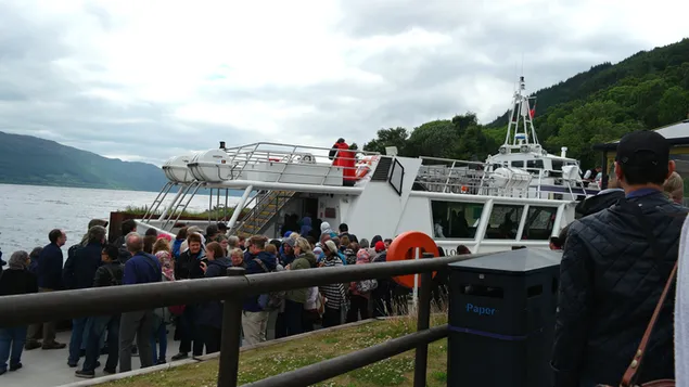 תייר בסקוטלנד 4K טפט