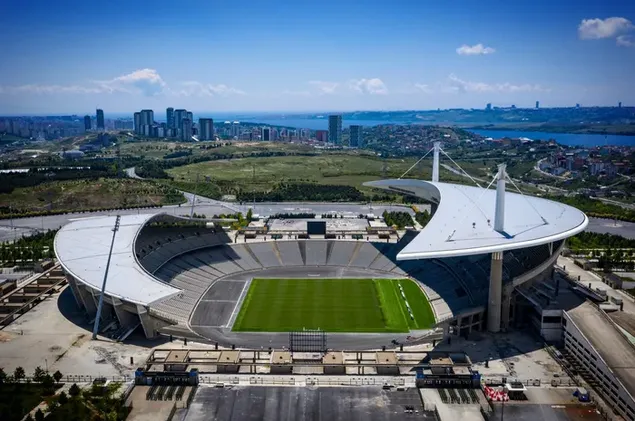 estadi olimpic ataturk de turquia baixada