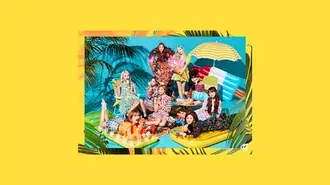 Twice [K-Pop Band] 成员在'Happy Happy' MV（专辑）拍摄 4K 壁纸