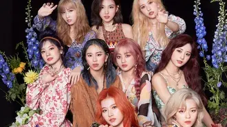 트와이스(K-Pop Band) 'More & More' 뮤직비디오(2020) 화보 속 멤버들 4K 배경화면