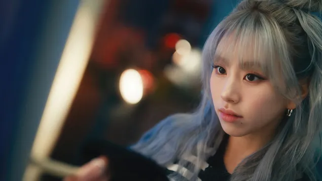TWICE's Chaeyoung i Set Me Free MV Shoot 4K bakgrund