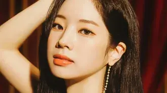 Dahyun iz TWICE u snimanju MV-a 'Perfect World' (2021) 4K pozadina