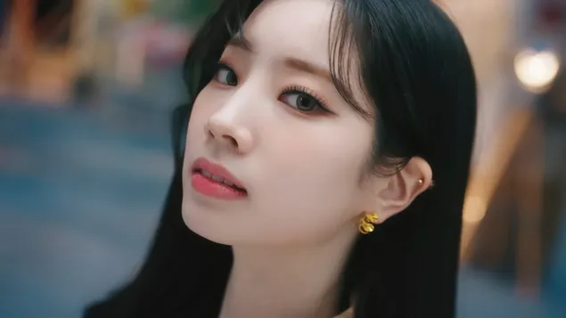 Dahyun iz TWICE – Posnemi me osvobodite MV 4K ozadje