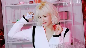 Jeongyeon de TWICE en la sesión de fotos del álbum 'Formula of Love: O+T=<3 (Break It Ver.)' 4K fondo de pantalla