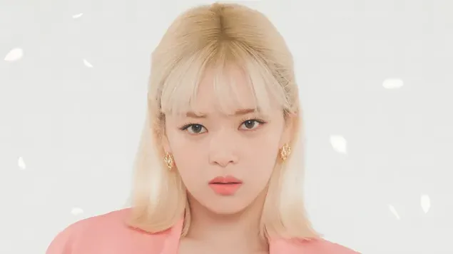 Jeongyeon von TWICE im Fotoshooting für das Album „Formula of Love: OT3 (Pink Concept)“. 4K Hintergrundbild