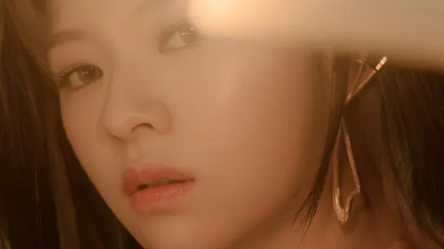 jeongyeon von twice beim dreh des albums ,,with you-th'' herunterladen