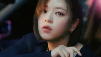 Jeongyeon TWICE: Syuting MV Moonlight Sunrise 4K wallpaper