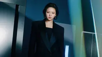 Jeongyeon TWICE | Set Me Free MV (Ready to Be - Album) Tembak 4K wallpaper