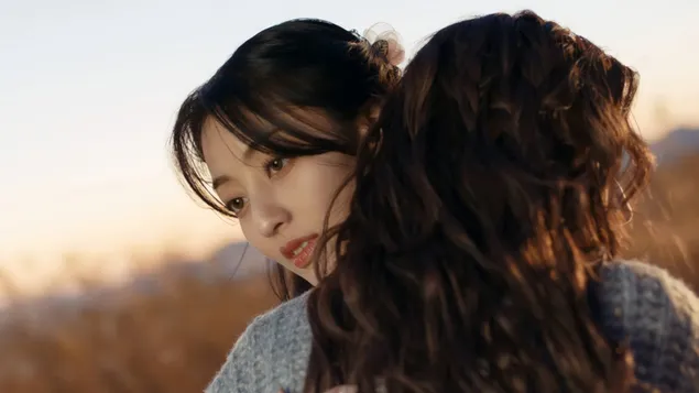 jihyo von twice umarmt sana | dreharbeiten zum musikvideo ,,i got you'' herunterladen