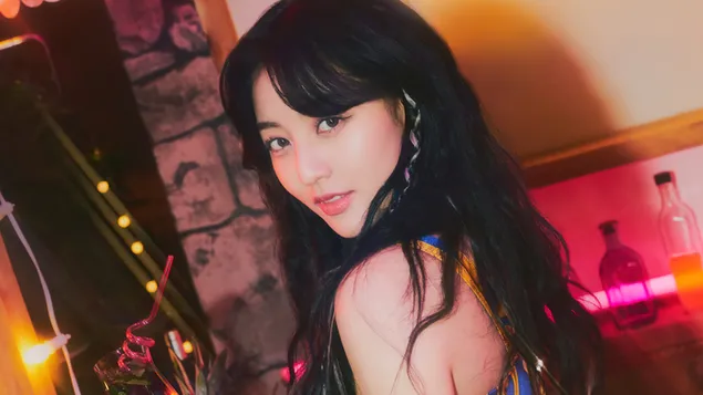 TWICE 志效出演《無酒精》MV拍攝 [2021] 4K 壁紙