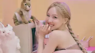Nayeon de TWICE en la sesión de fotos del MV 'Talk that Talk' (Concepto 2) 4K fondo de pantalla