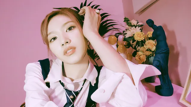 TWICE's Sana am 'The Feels' MV Photoshoot 4K Tapeten