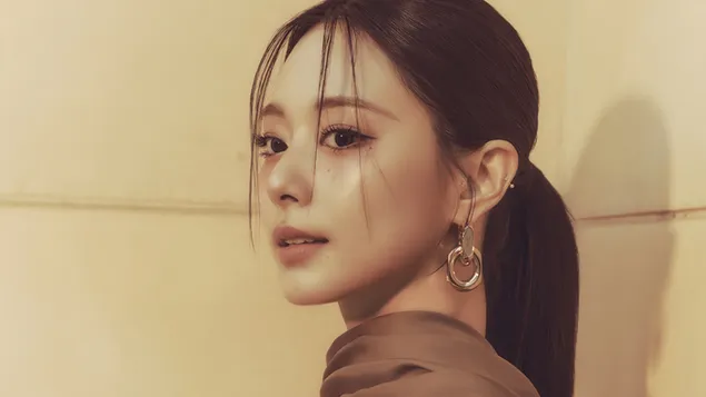 TWICE's Tzuyu | „Бегај“ MV Shoot 4K тапет