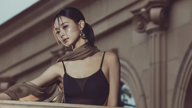 TWICE's Tzuyu - 'Run Away' MV Shoot 4K тапет